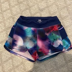 Girl size small 7 ATHLETA shorts